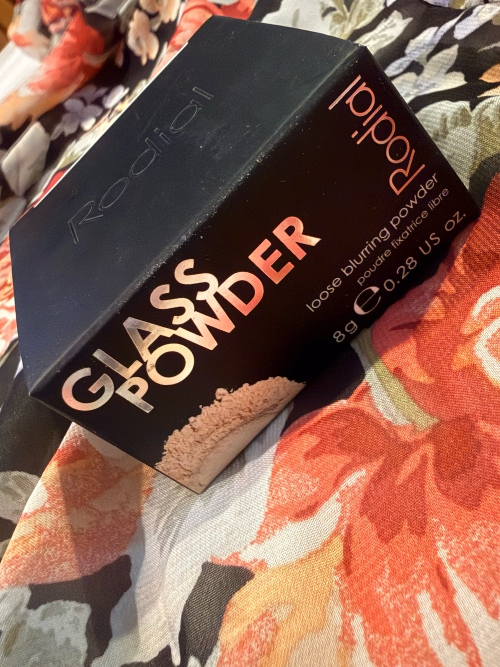 Loose Blurring Powder - Picture 2 of 3